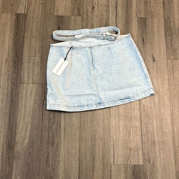 WEWOREWHAT Denim Cut Out Mini Skirt M - Picture 5 of 12